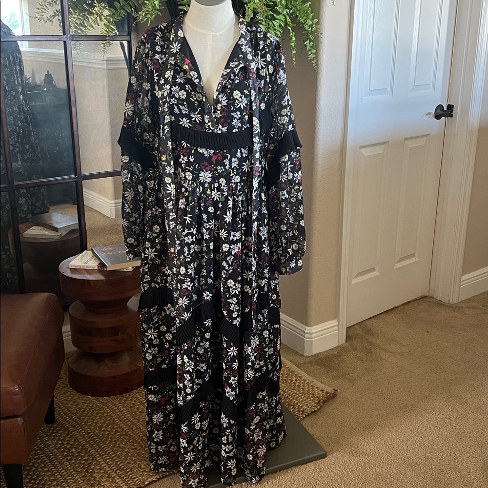 *BRAND NEW* Floral Long Sleeve Maxi Dress - Picture 5 of 12